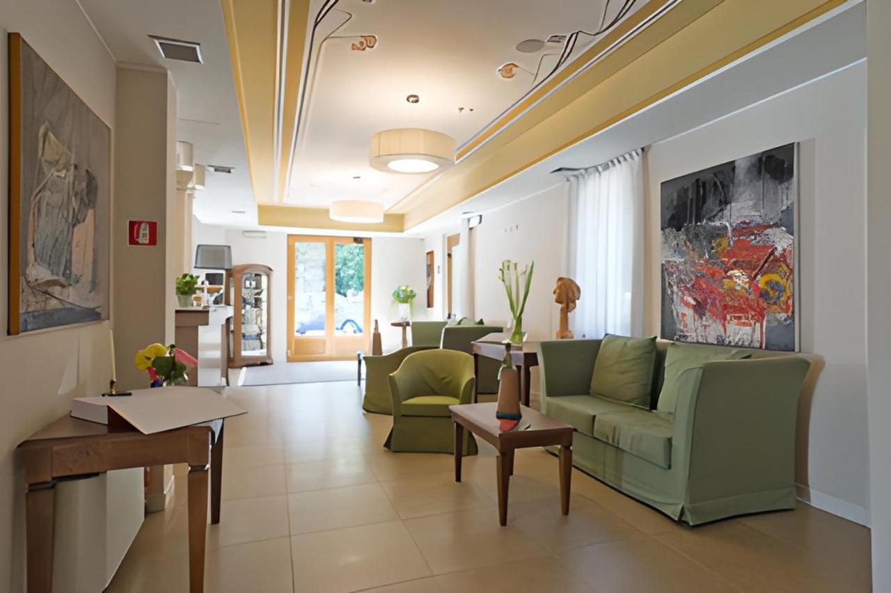 Hotel Cora Leon D'oro 3*